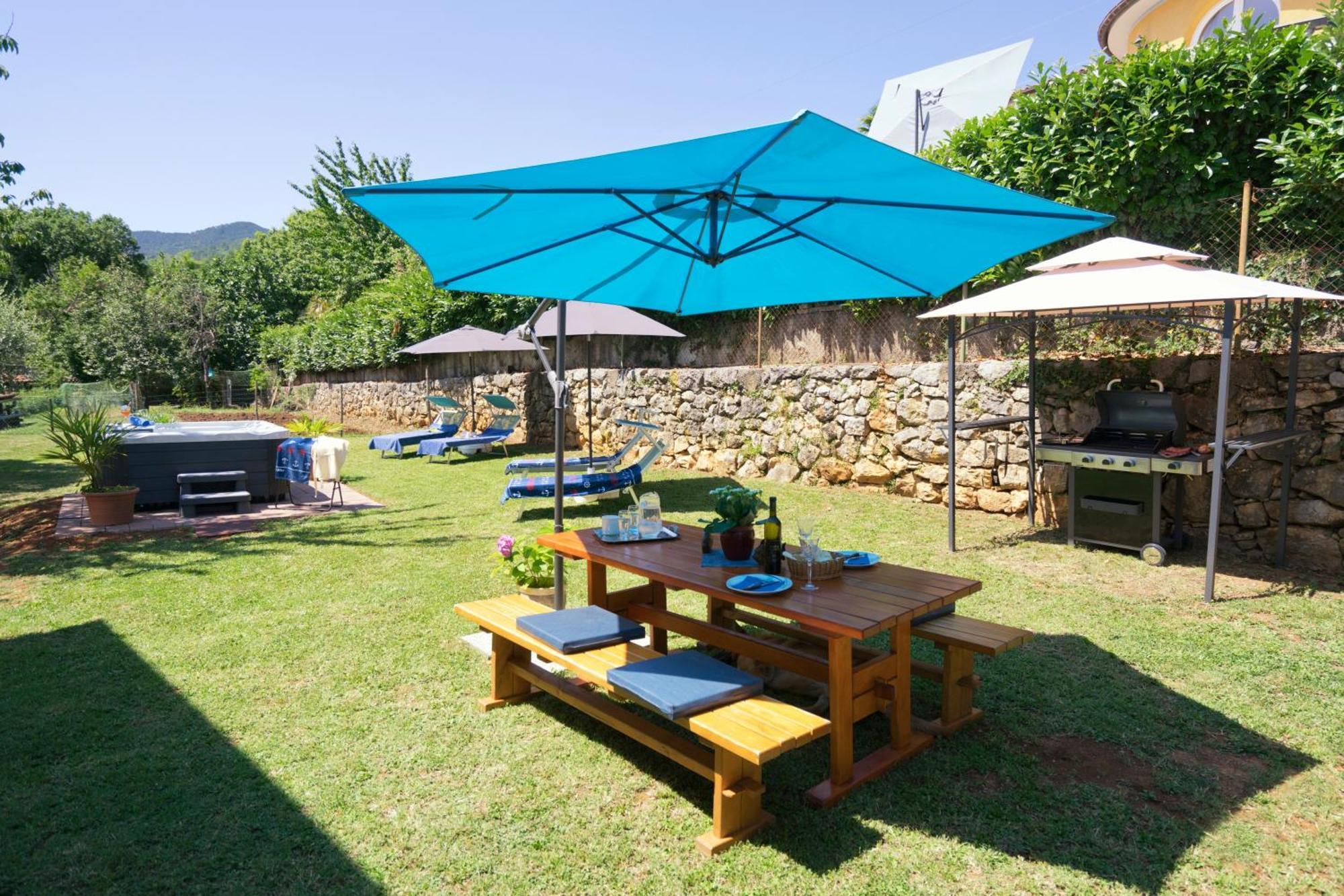 Riviera Blue Apartments With Seaview, Private Whirlpools And Parking Near Opatija Opric Eksteriør billede