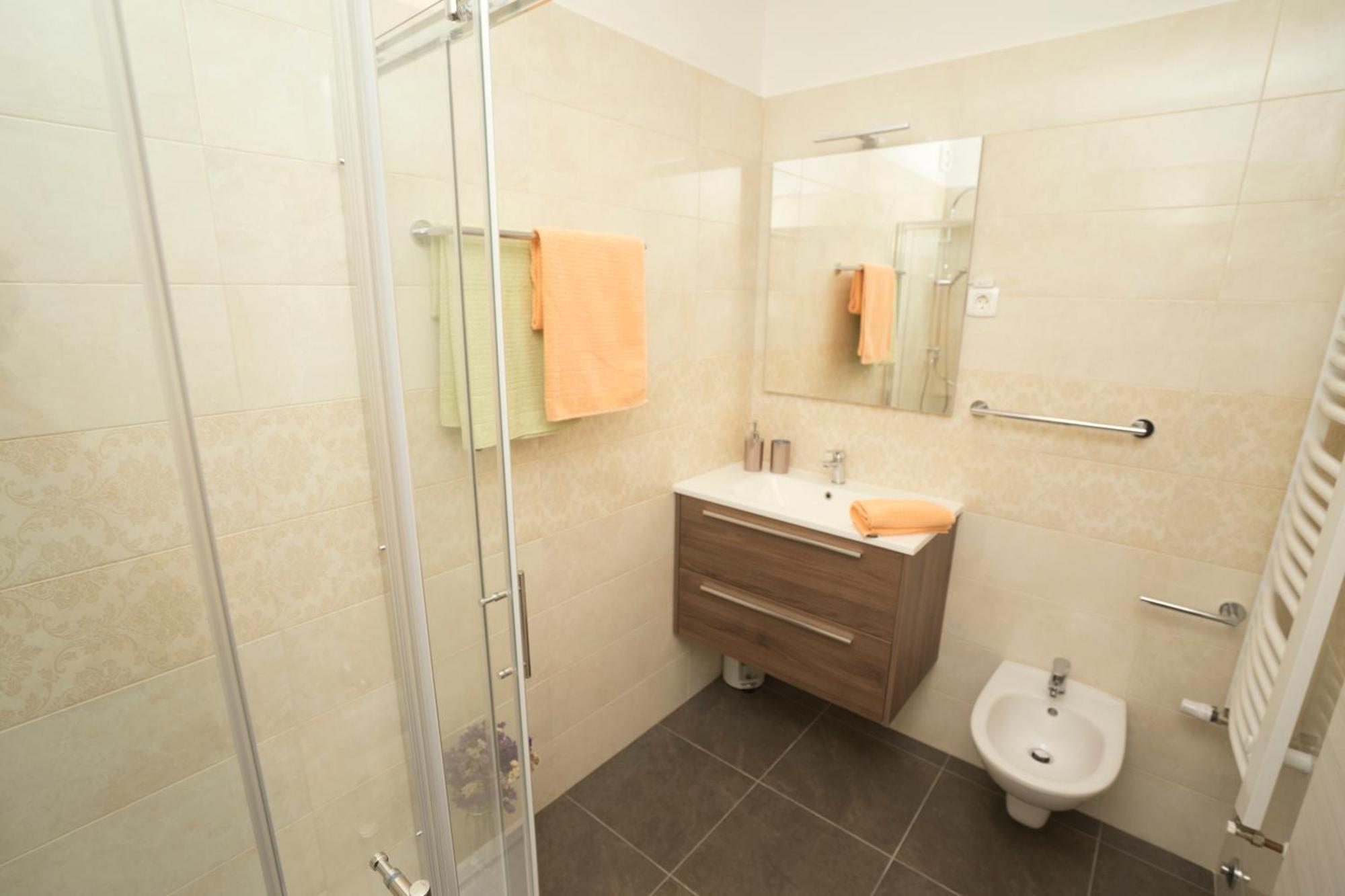 Riviera Blue Apartments With Seaview, Private Whirlpools And Parking Near Opatija Opric Eksteriør billede