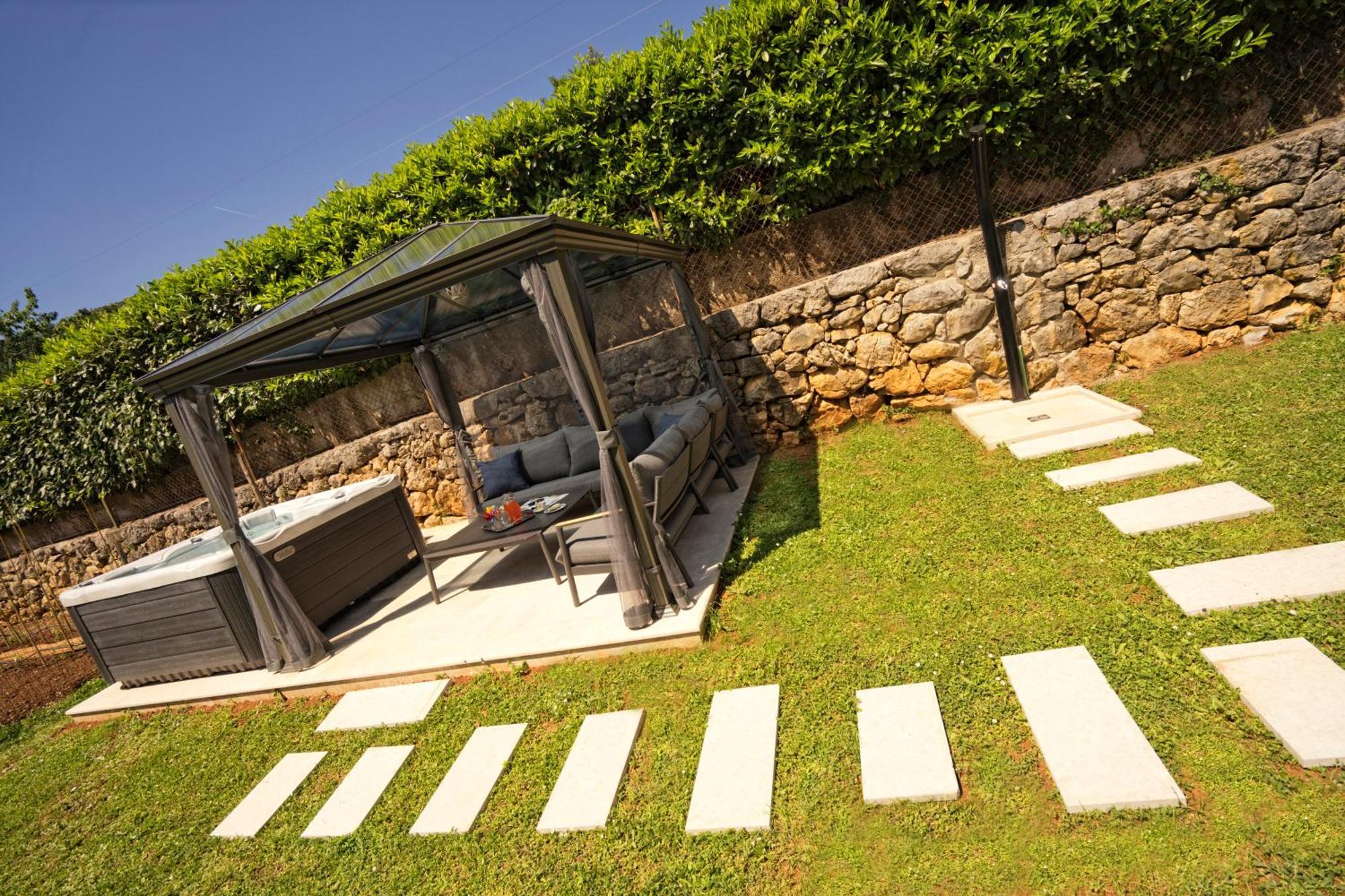 Riviera Blue Apartments With Seaview, Private Whirlpools And Parking Near Opatija Opric Eksteriør billede