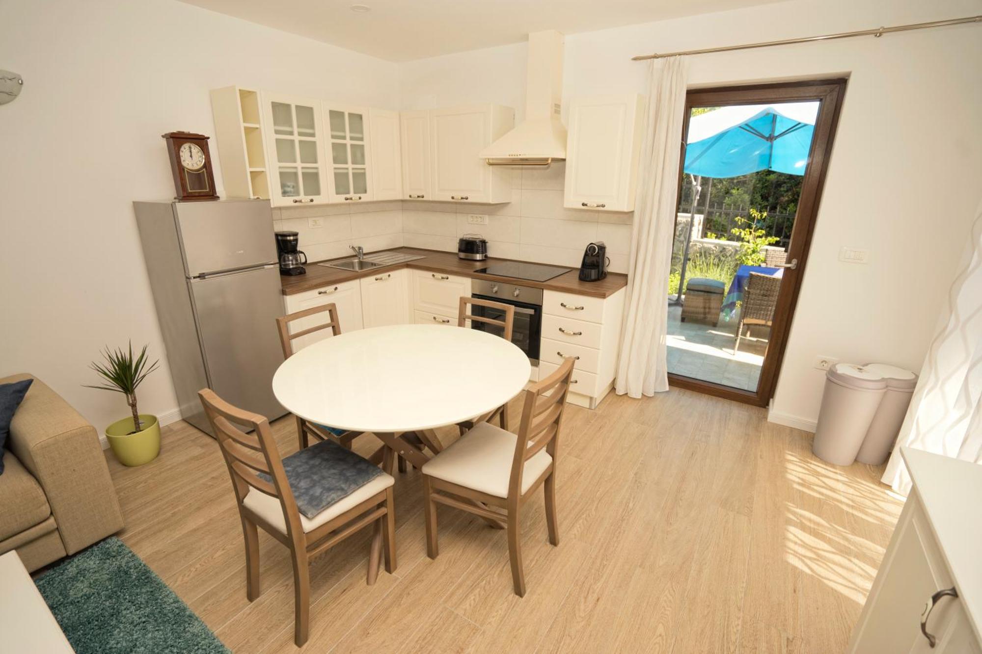 Riviera Blue Apartments With Seaview, Private Whirlpools And Parking Near Opatija Opric Eksteriør billede